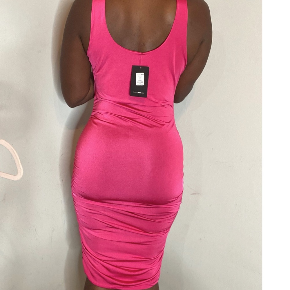 PINK RUCHED DRESS - Picture 5 of 7